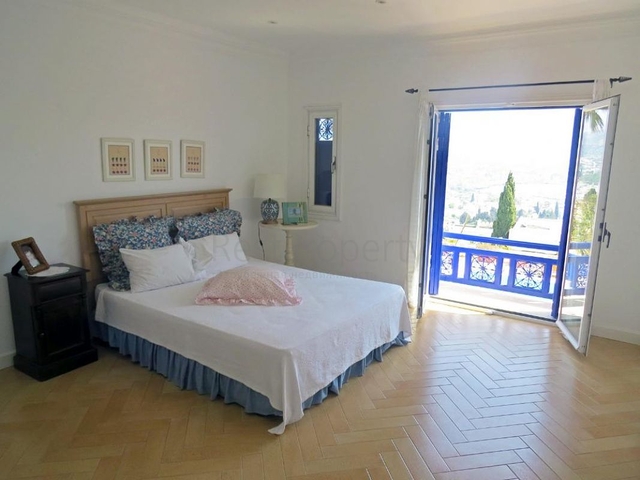 حصريا منزل مع إطلاله بحريه علي خليج بودروم