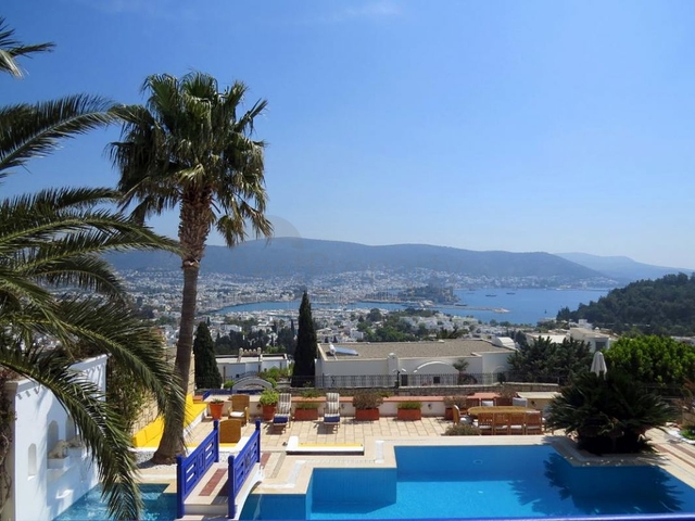 حصريا منزل مع إطلاله بحريه علي خليج بودروم