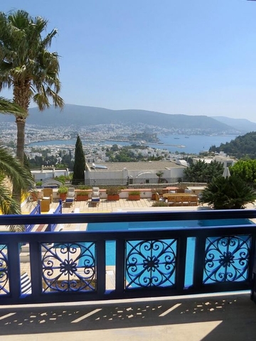 حصريا منزل مع إطلاله بحريه علي خليج بودروم