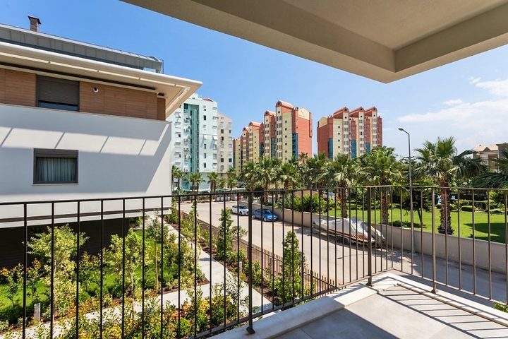 مشروع النخبة على ساحل البحر المتوسط في أنطاليا