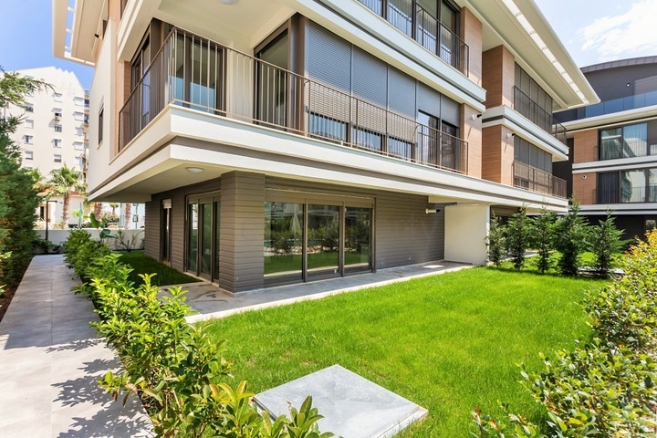 مشروع النخبة على ساحل البحر المتوسط في أنطاليا