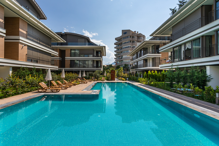 مشروع النخبة على ساحل البحر المتوسط في أنطاليا