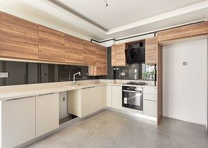 مشروع النخبة على ساحل البحر المتوسط في أنطاليا