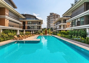 مشروع النخبة على ساحل البحر المتوسط في أنطاليا