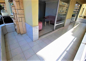 اول خط على البحر وبسعر مميز - شقة غرفتين وصالة في الانيا 