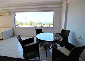 اول خط على البحر وبسعر مميز - شقة غرفتين وصالة في الانيا 