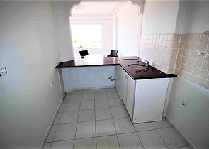 اول خط على البحر وبسعر مميز - شقة غرفتين وصالة في الانيا 