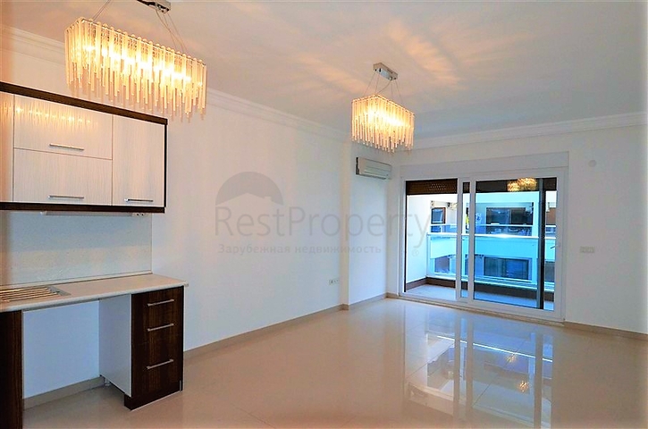 شقة مميزة في الانيا كاستل 