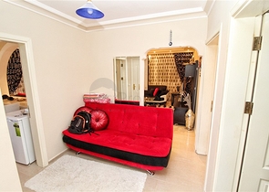 شقة بغرفة نوم وصالة ومساحة واسعة في الانيا / كاستل 