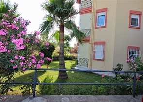 شقة بغرفة نوم وصالة ومساحة واسعة في الانيا / كاستل 