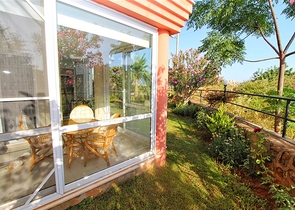 شقة بغرفة نوم وصالة ومساحة واسعة في الانيا / كاستل 