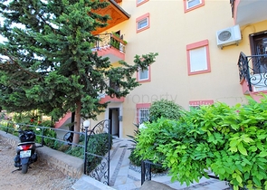 شقة بغرفة نوم وصالة ومساحة واسعة في الانيا / كاستل 