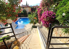 شقة بغرفة نوم وصالة ومساحة واسعة في الانيا / كاستل 