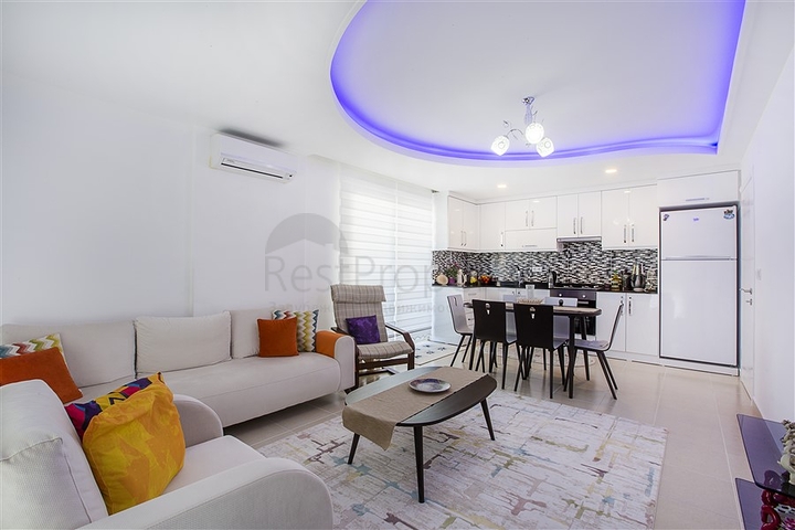 شقق بتصاميم مختلفة ضمن مجمع سكني حديث في افسلار / الانيا 