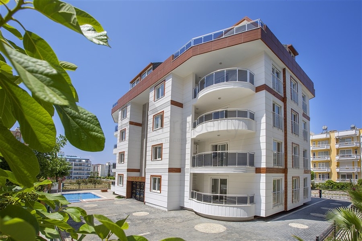 شقق بتصاميم مختلفة ضمن مجمع سكني حديث في افسلار / الانيا 