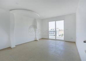 شقق بتصاميم مختلفة ضمن مجمع سكني حديث في افسلار / الانيا 