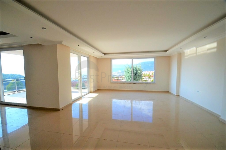 فيلا مستقلة مع مسبح خاص واطلالة بحر - الانيا 