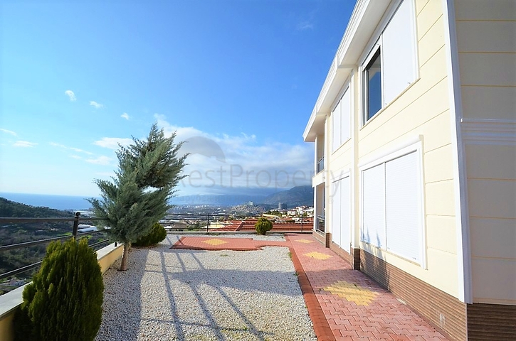 فيلا مستقلة مع مسبح خاص واطلالة بحر - الانيا 