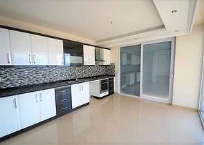 فيلا مستقلة مع مسبح خاص واطلالة بحر - الانيا 