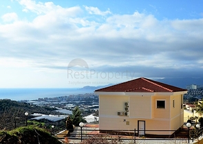 فيلا مستقلة مع مسبح خاص واطلالة بحر - الانيا 