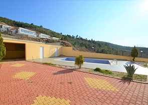 فيلا مستقلة مع مسبح خاص واطلالة بحر - الانيا 