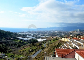 فيلا مستقلة مع مسبح خاص واطلالة بحر - الانيا 