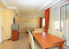 شقة بمساحة واسعة مؤثثة في الانيا / كاستل