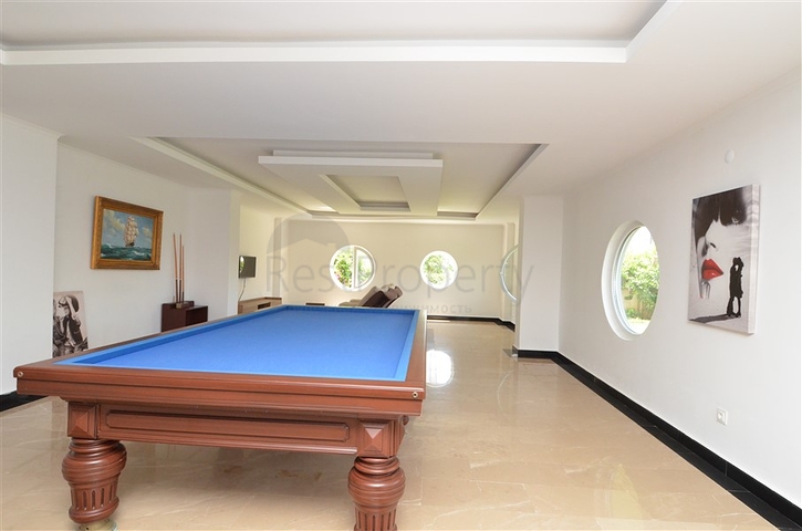 شقة بينتهاوس واسعة في الانيا / كاستل 