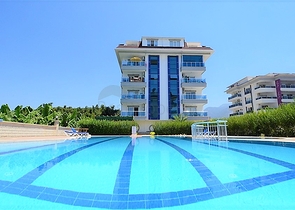 شقة بينتهاوس واسعة في الانيا / كاستل 