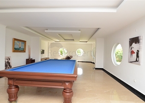 شقة بينتهاوس واسعة في الانيا / كاستل 