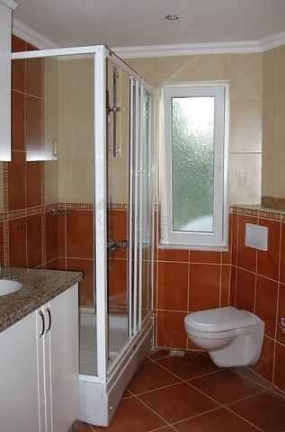 شقق مفروشة 2 + 1200 متر على البحر في كاميوفا كيمير