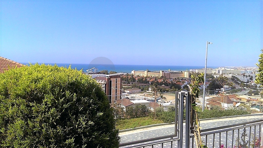 شة فاخرة مع حديقة واسعة - اطلالة بحر مباشرة في كوناكليه / الانيا 