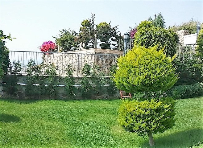 شة فاخرة مع حديقة واسعة - اطلالة بحر مباشرة في كوناكليه / الانيا 