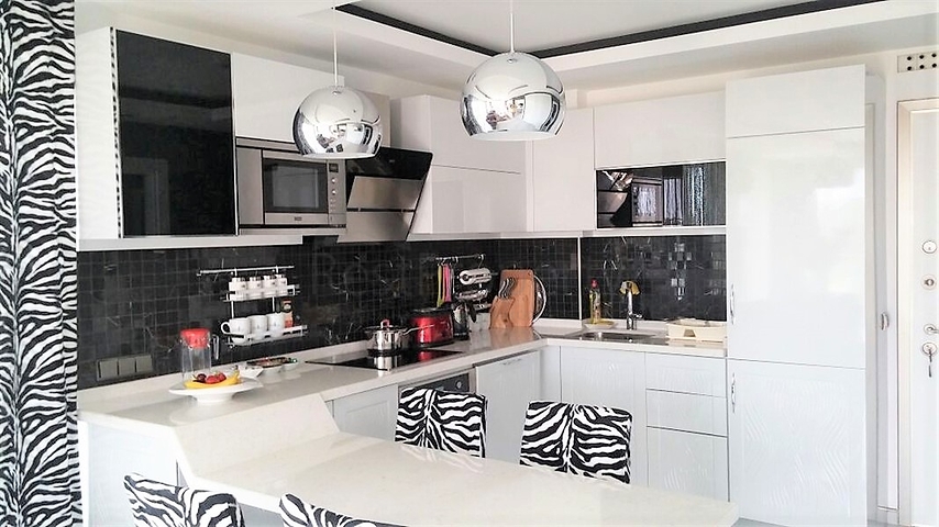 شة فاخرة مع حديقة واسعة - اطلالة بحر مباشرة في كوناكليه / الانيا 