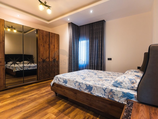 فيلات فاخرة في الانيا , كاستل باطلالات رائعة 