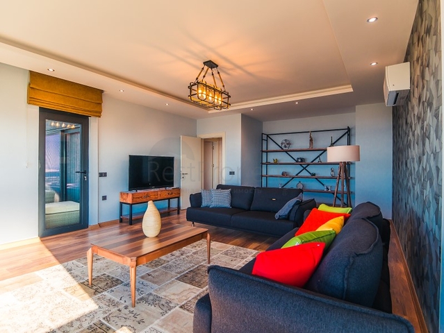 فيلات فاخرة في الانيا , كاستل باطلالات رائعة 