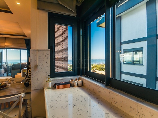 فيلات فاخرة في الانيا , كاستل باطلالات رائعة 