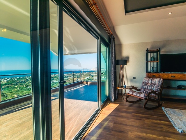 فيلات فاخرة في الانيا , كاستل باطلالات رائعة 