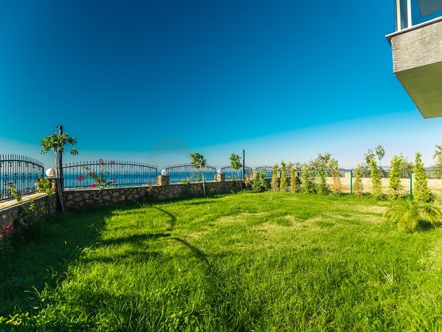 فيلات فاخرة في الانيا , كاستل باطلالات رائعة 