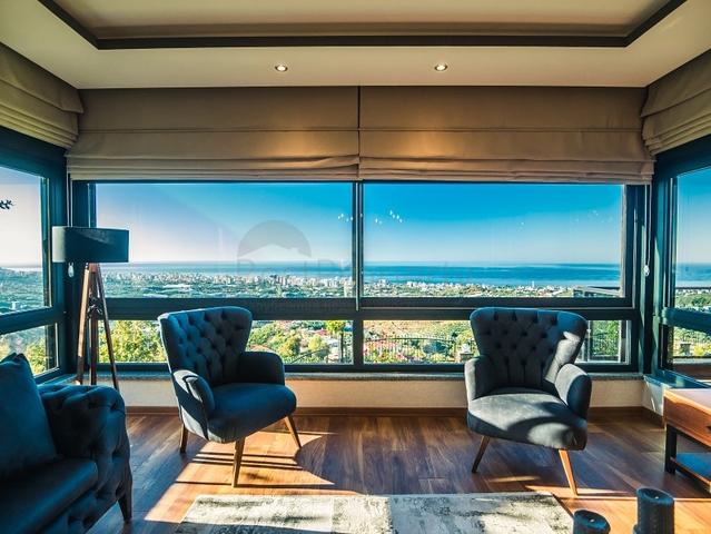 فيلات فاخرة في الانيا , كاستل باطلالات رائعة 