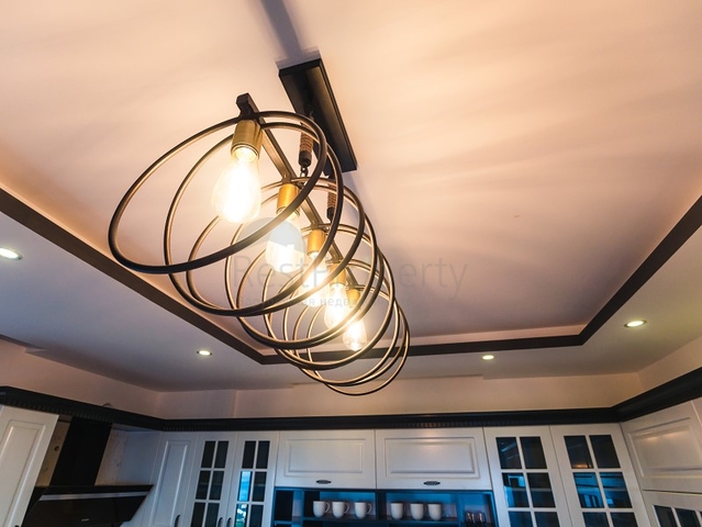 فيلات فاخرة في الانيا , كاستل باطلالات رائعة 