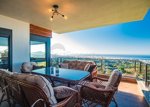 فيلات فاخرة في الانيا , كاستل باطلالات رائعة 