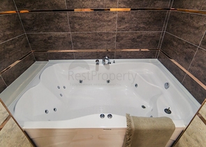 فيلات فاخرة في الانيا , كاستل باطلالات رائعة 