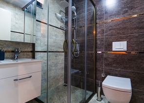 فيلات فاخرة في الانيا , كاستل باطلالات رائعة 