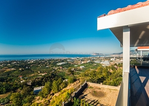 فيلات فاخرة في الانيا , كاستل باطلالات رائعة 