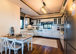 فيلات فاخرة في الانيا , كاستل باطلالات رائعة 