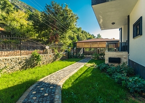 فيلات فاخرة في الانيا , كاستل باطلالات رائعة 