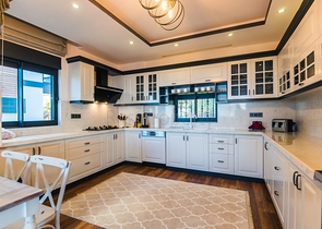 فيلات فاخرة في الانيا , كاستل باطلالات رائعة 