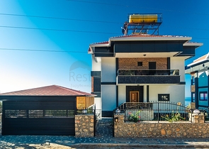 فيلات فاخرة في الانيا , كاستل باطلالات رائعة 