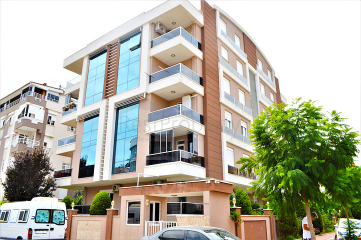 شقق 1 + 1 في ليمان كونيالتي على بعد 600 متر من البحر